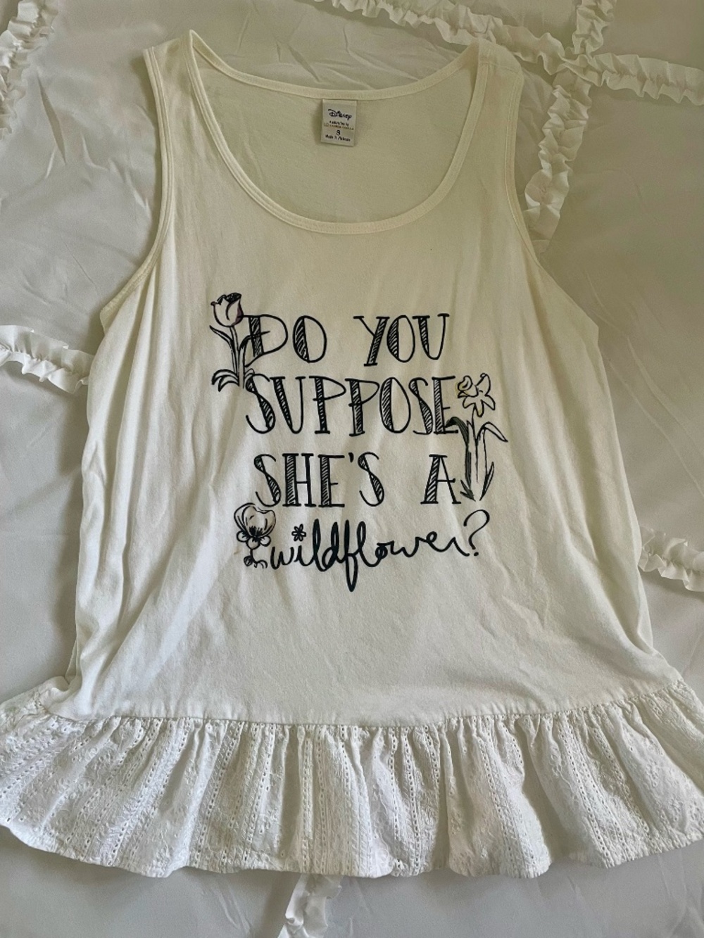 Alice in Wonderland “Wildflower” Graphic Tank | Women’s Small